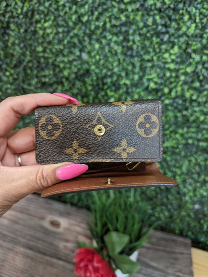 Louis Vuitton 6 Key Holder