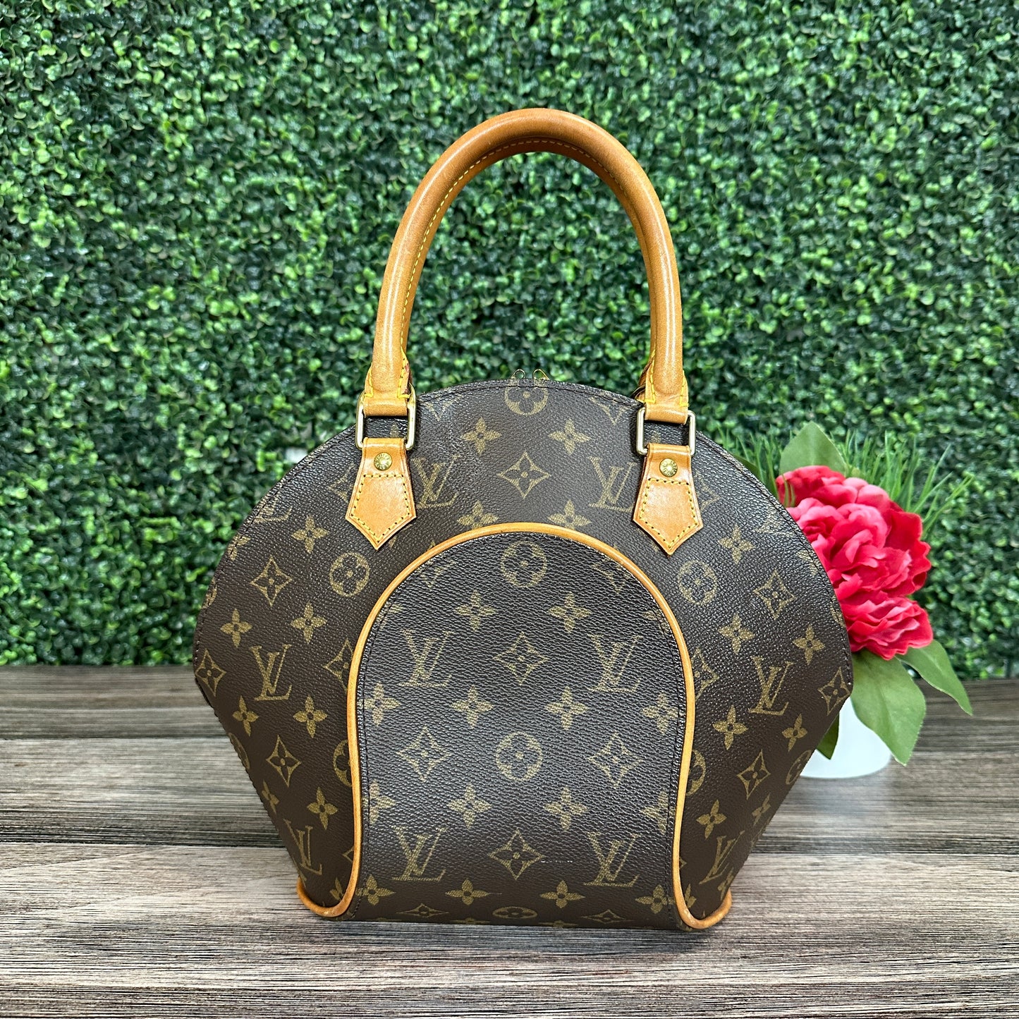 Louis Vuitton Ellipse PM