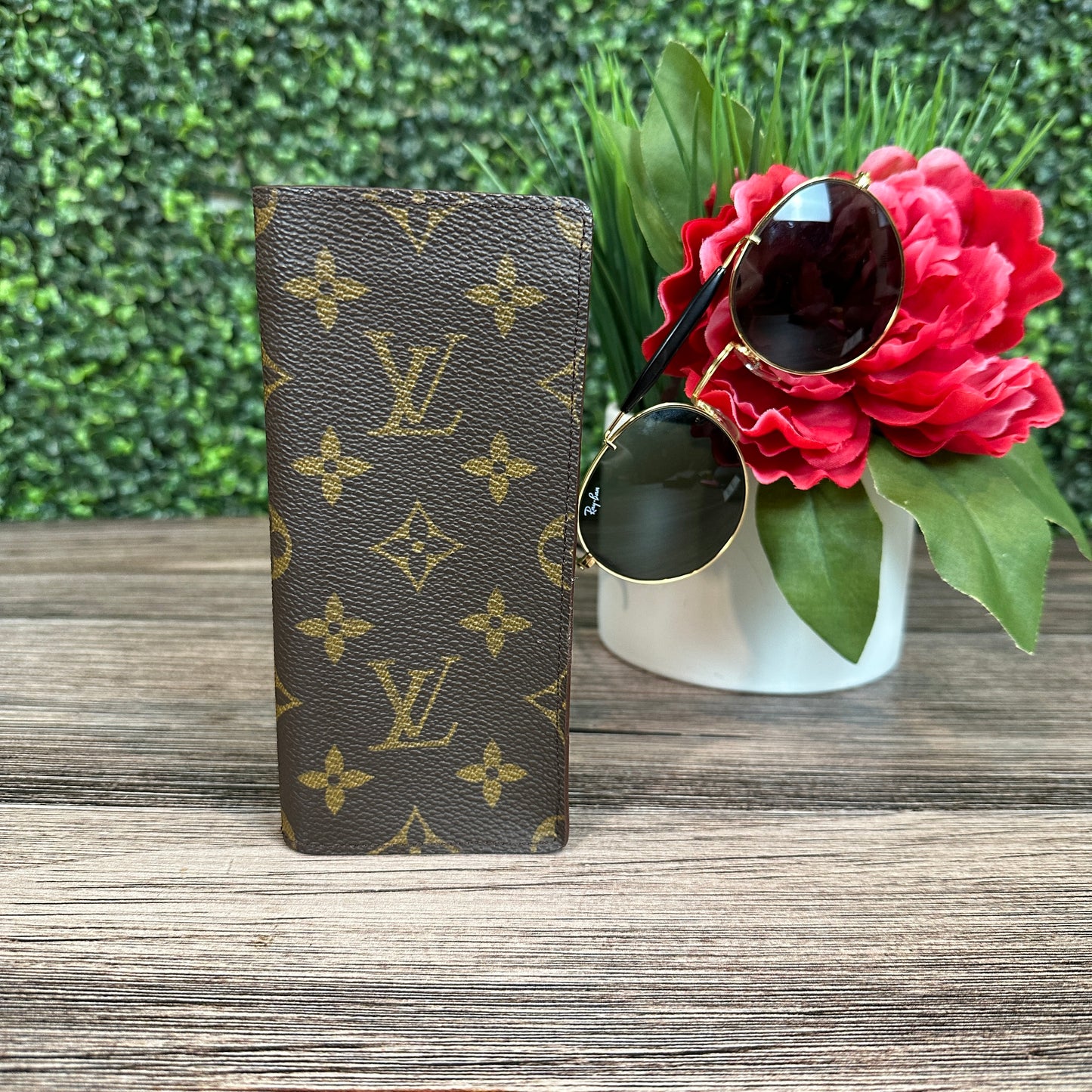 Louis Vuitton Simple Eyeglass Case