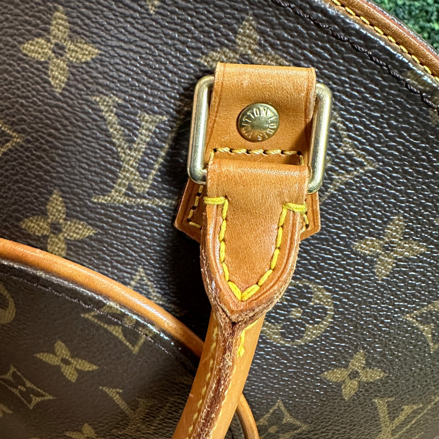 Louis Vuitton Ellipse PM