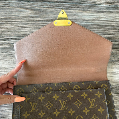 Louis Vuitton Monceau 26