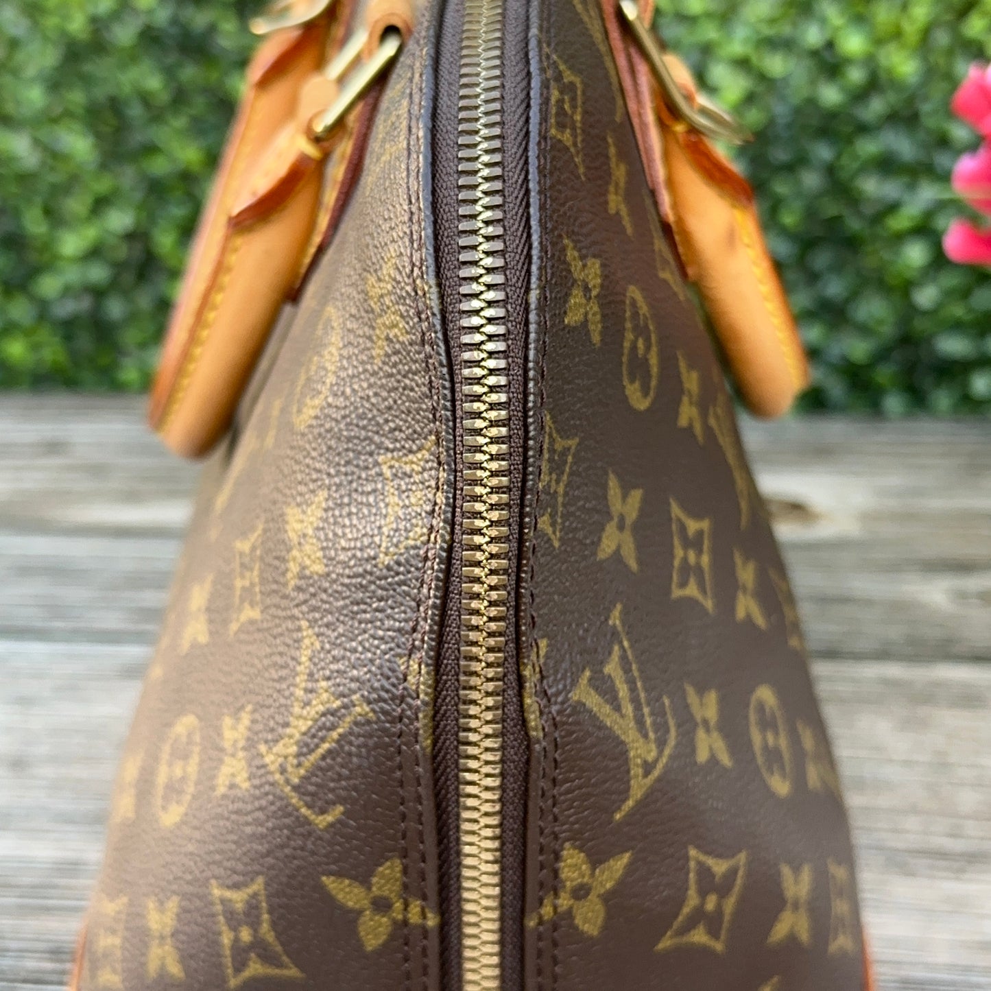 Louis Vuitton Alma PM