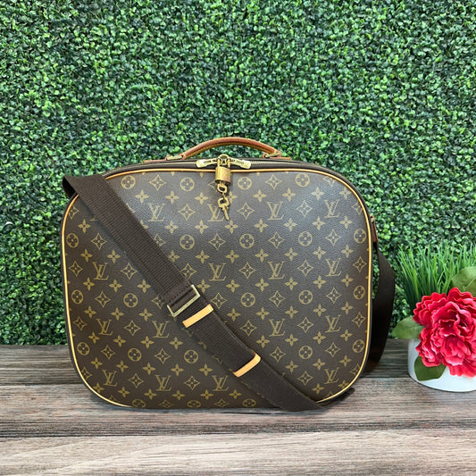 Louis Vuitton Monogram Packall PM