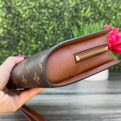 Louis Vuitton Pochette Orsay Clutch