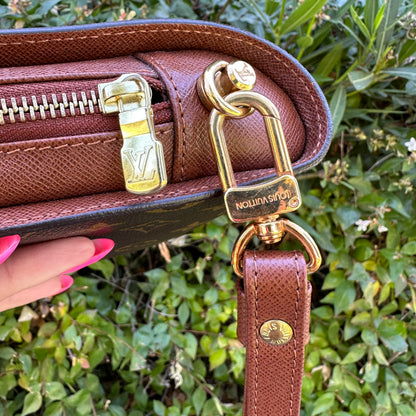 Louis Vuitton Pochette Orsay Clutch