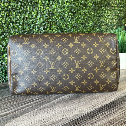 LOUIS VUITTON Speedy 30 Monogram Canvas