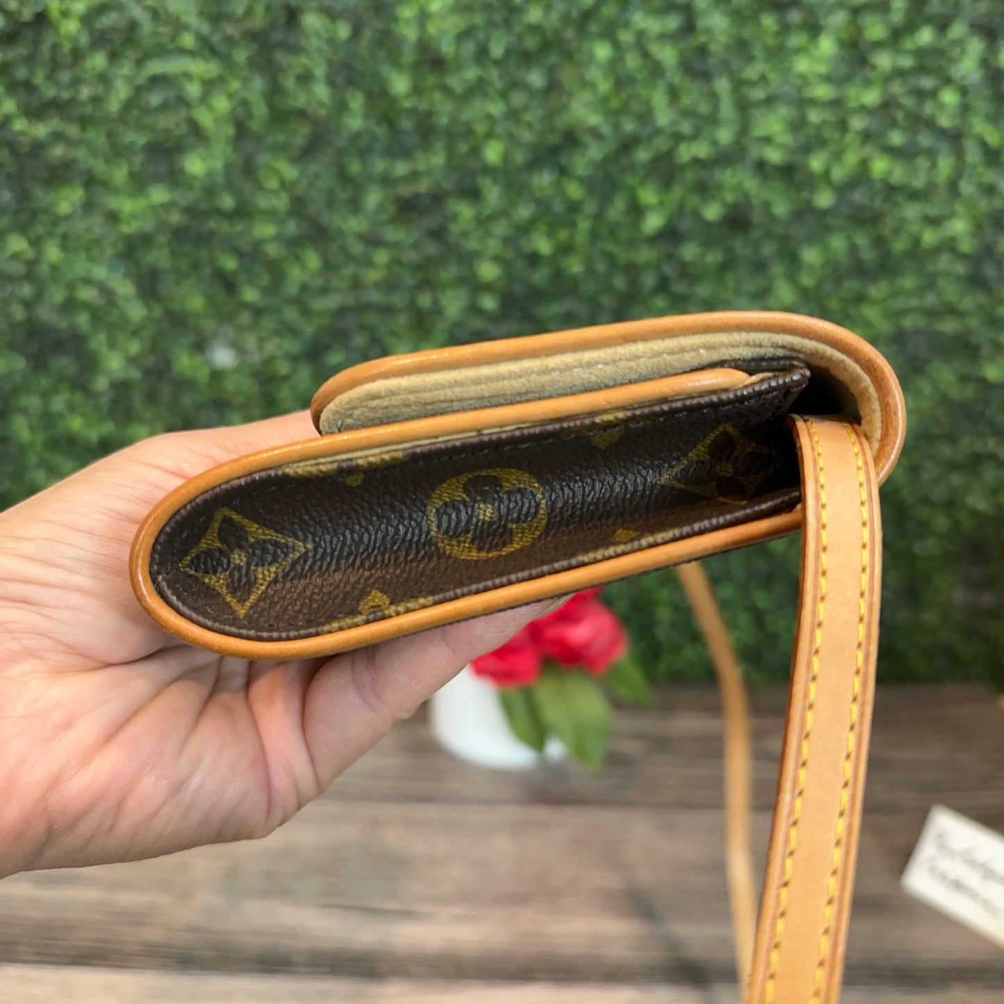 Louis Vuitton Pochette Twin GM