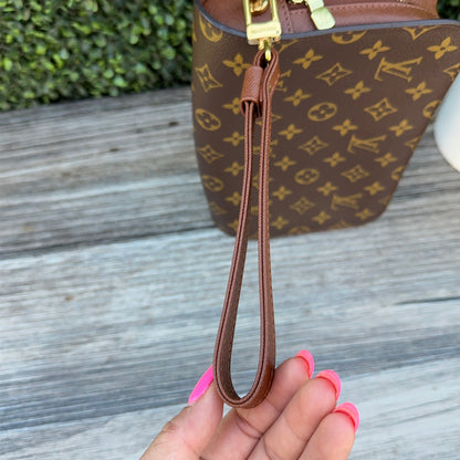 Louis Vuitton Pochette Orsay Clutch