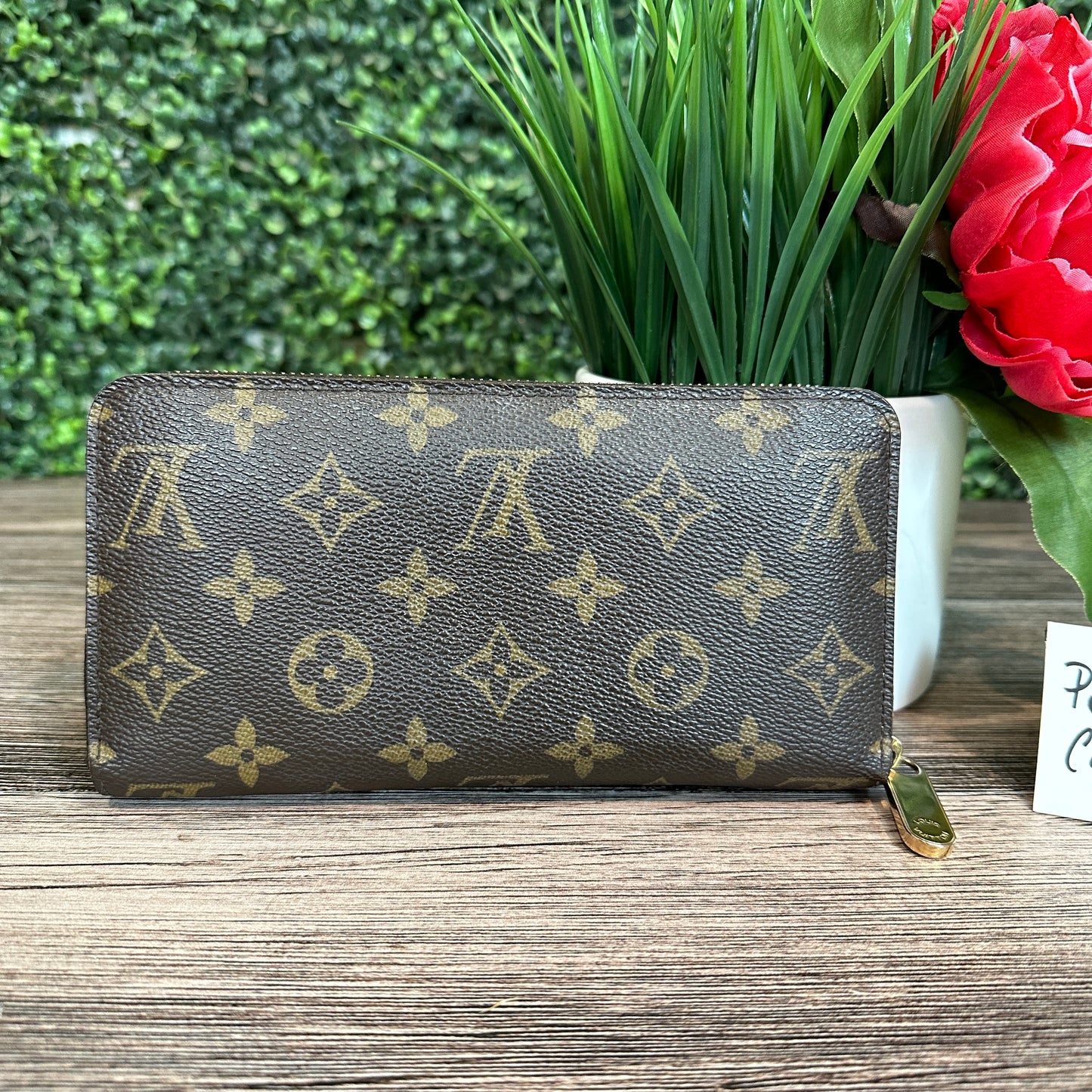 Louis Vuitton Monogram Zippy Wallet