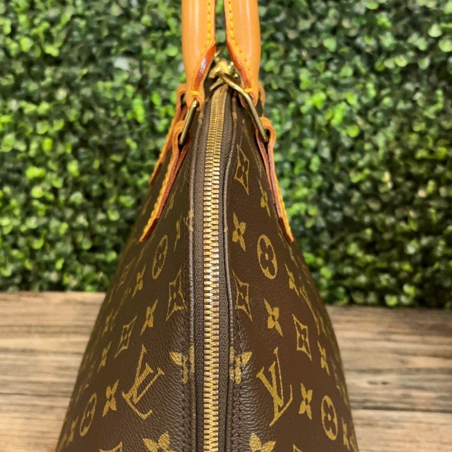 Louis Vuitton Alma PM