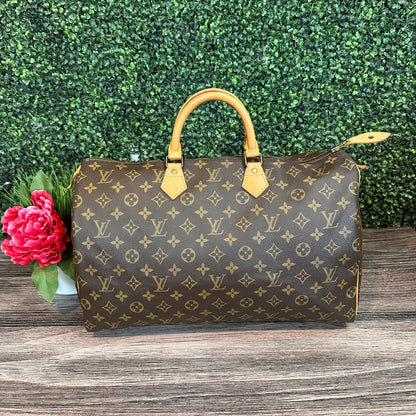 Louis Vuitton Speedy 40 Monogram Canvas