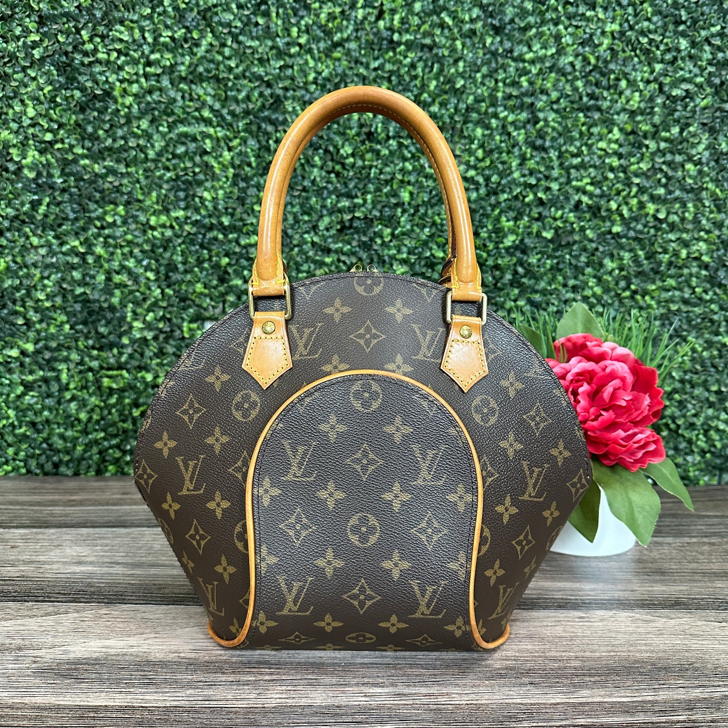 Louis Vuitton Ellipse PM