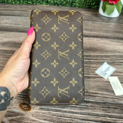 Louis Vuitton Monogram Organizer Zip Wallet