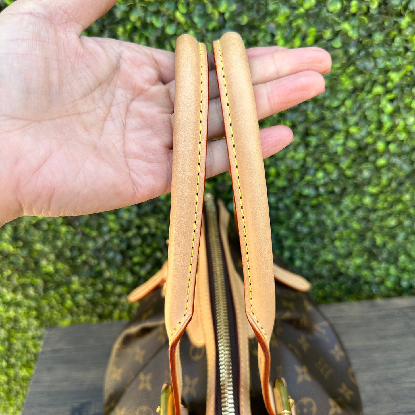 Louis Vuitton Tivoli GM Monogram Canvas