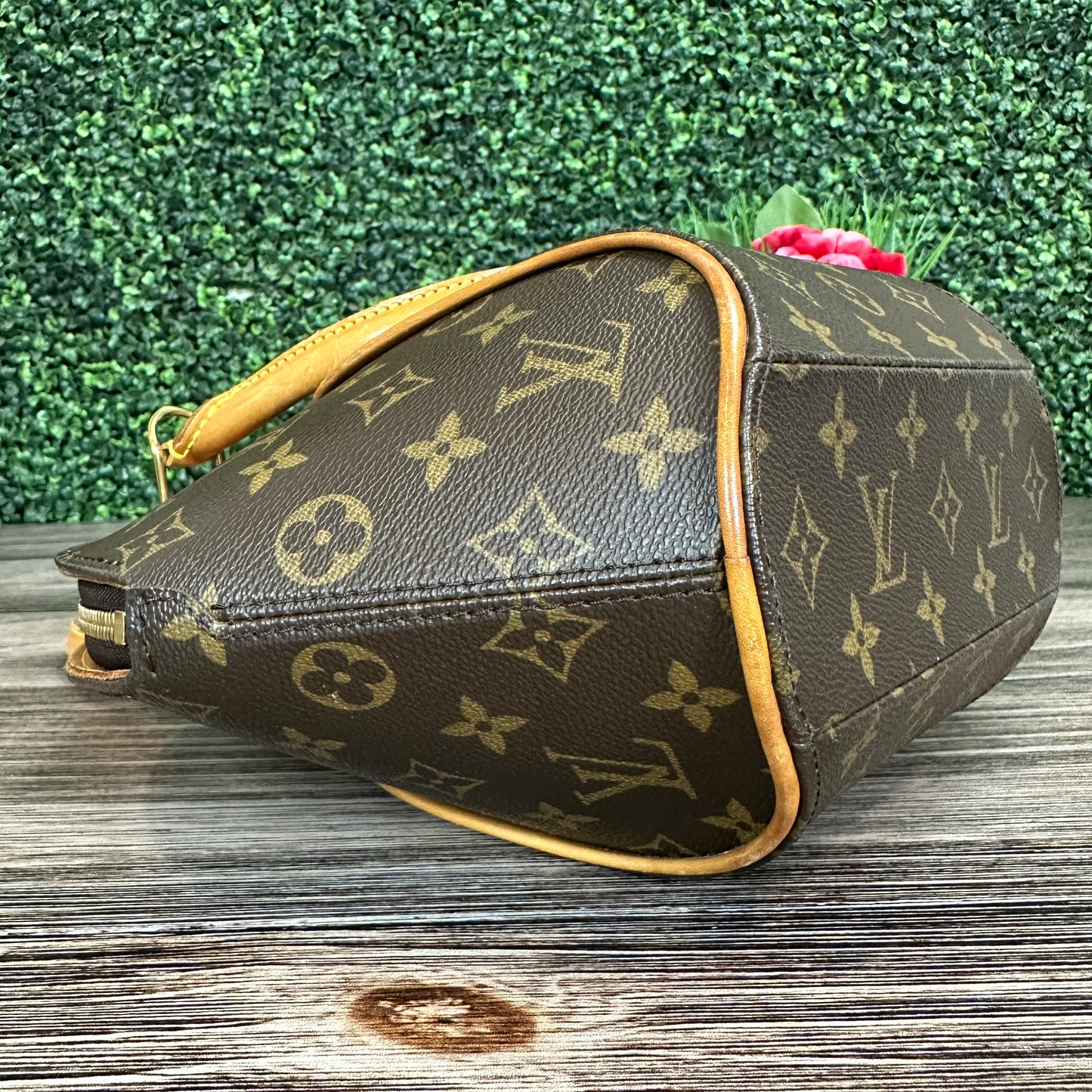 Louis Vuitton Ellipse PM