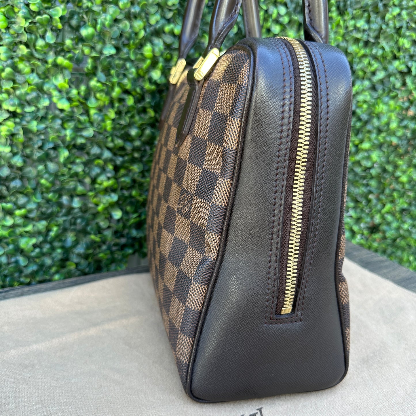 LOUIS VUITTON Damier Ebene Brera