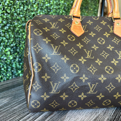 LOUIS VUITTON Speedy 30 Monogram Canvas