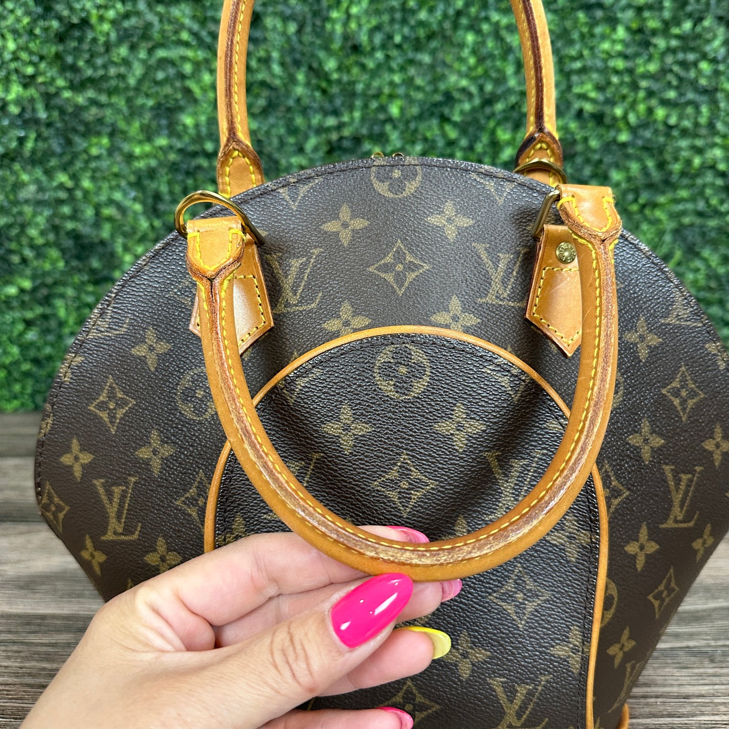 Louis Vuitton Ellipse PM