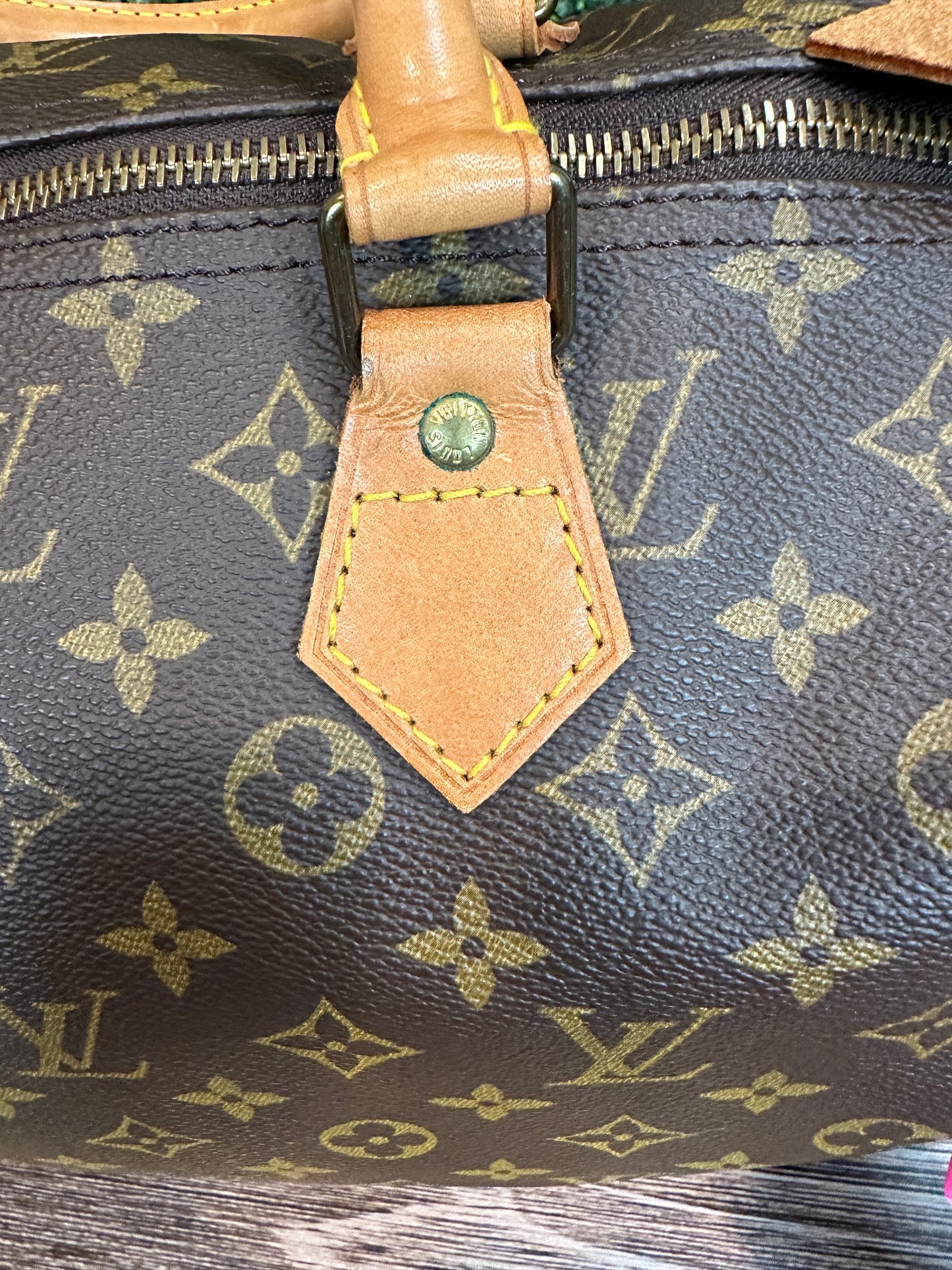 Louis Vuitton Speedy 40 Monogram Canvas