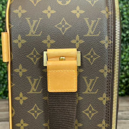 Louis Vuitton Monogram Packall PM