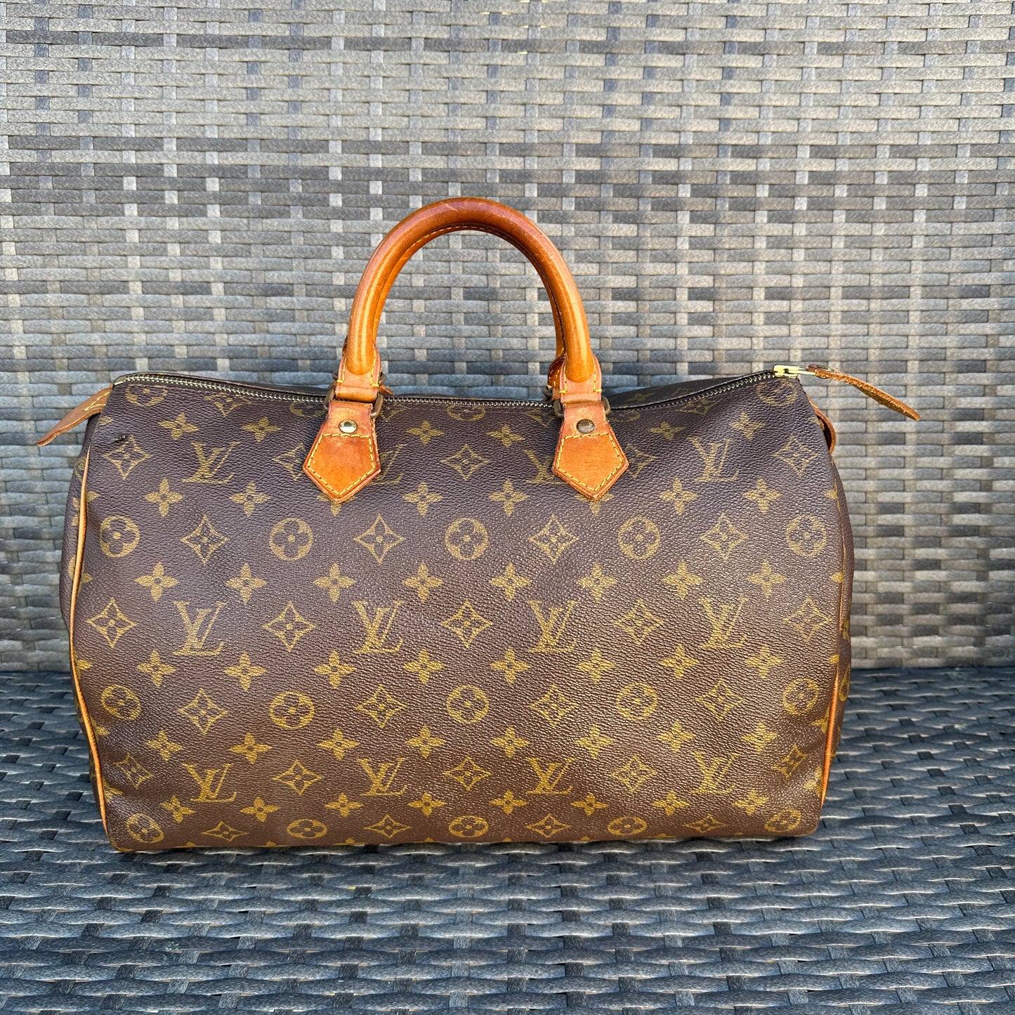 Louis Vuitton Speedy 35 Monogram