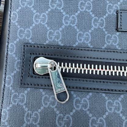 Gucci Supreme GG Black Messenger