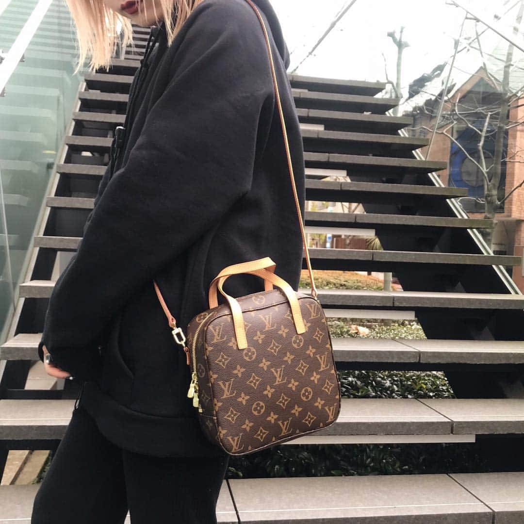 Louis Vuitton Spontini