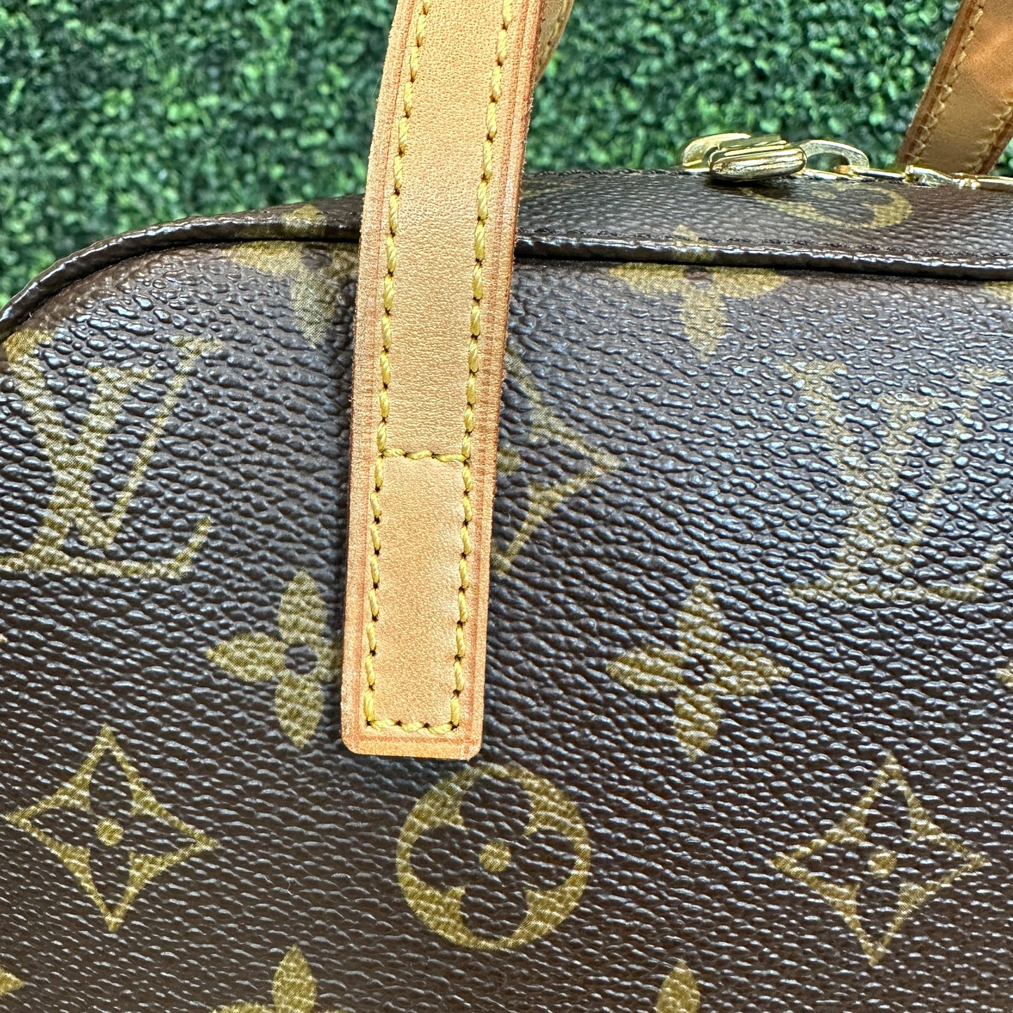 Louis Vuitton Spontini