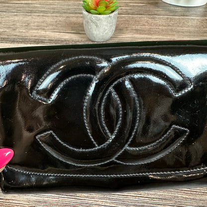 Chanel Black Patent Cosmetic Clutch