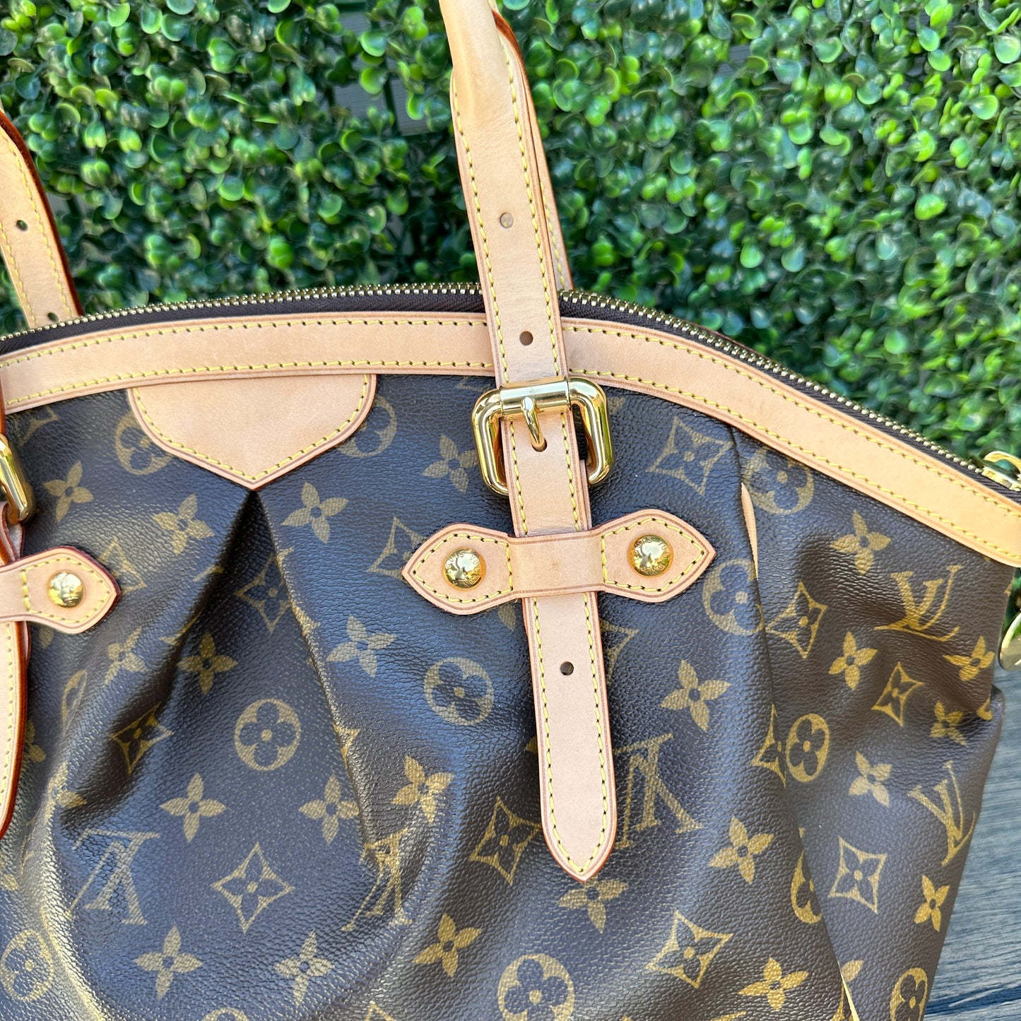 Louis Vuitton Tivoli GM Monogram Canvas