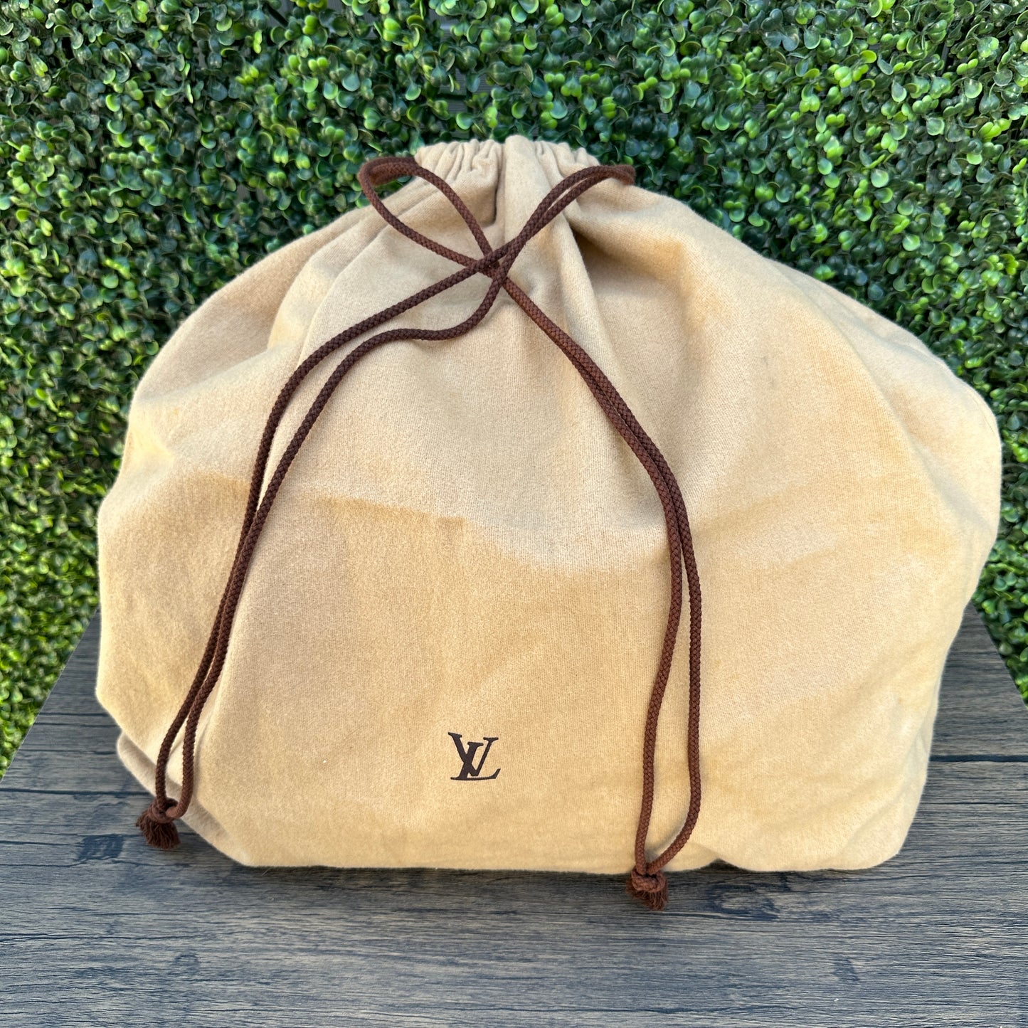 Louis Vuitton Tivoli GM Monogram Canvas