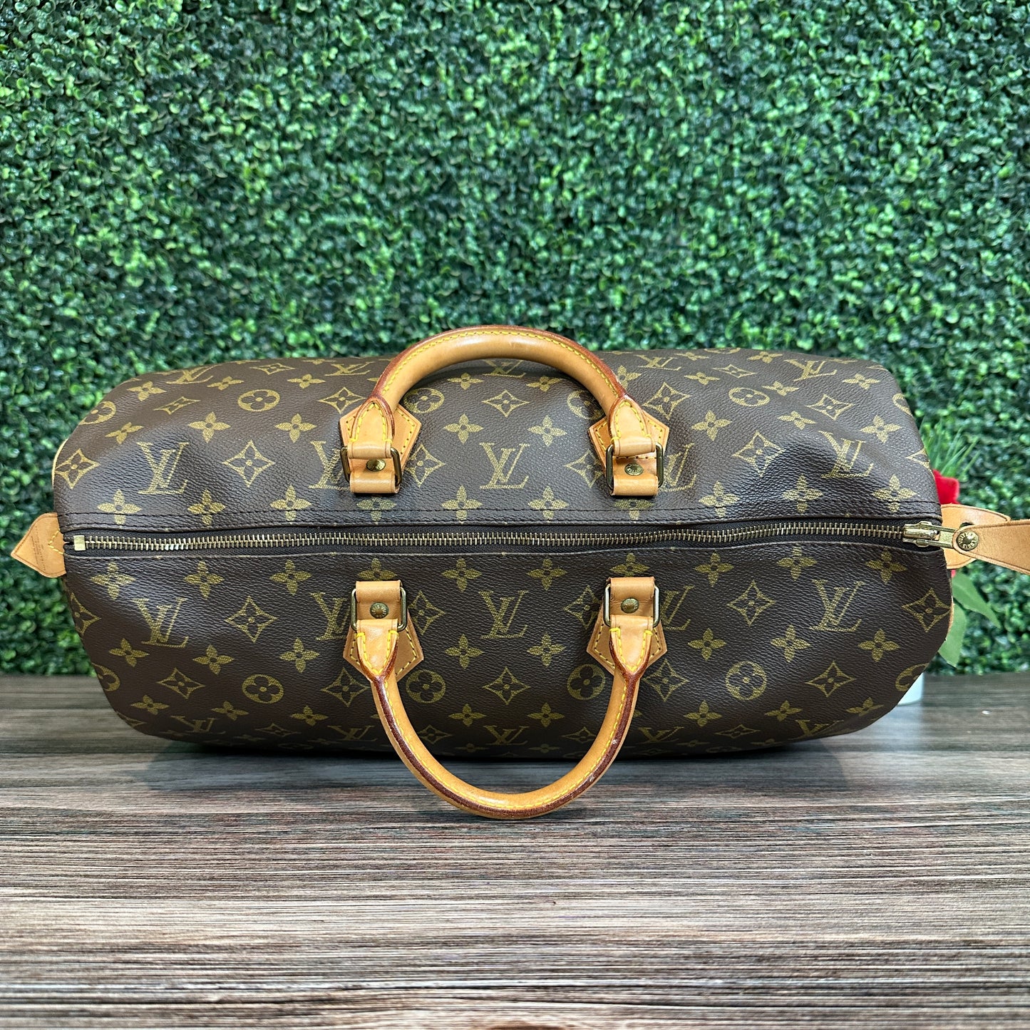 Louis Vuitton Speedy 40 Monogram Canvas