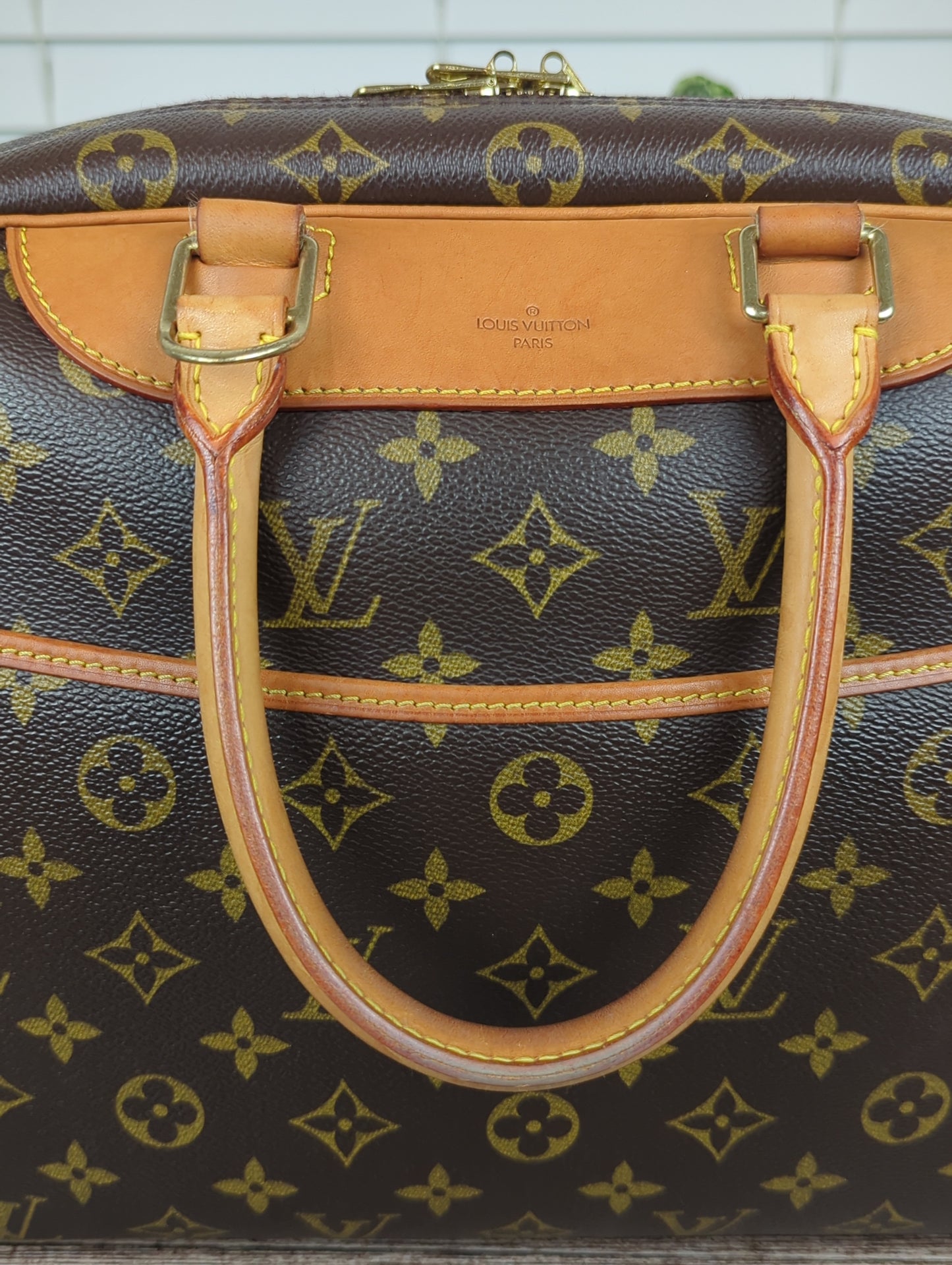 Louis Vuitton Deauville Monogram