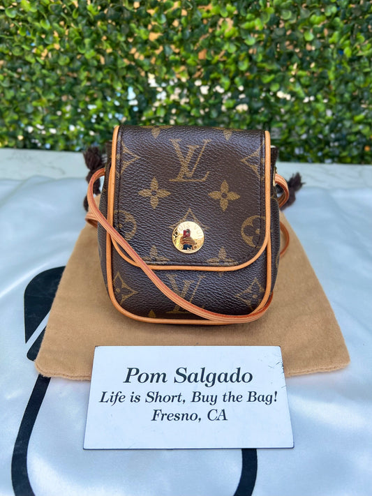 Authentic Preowned Louis Vuitton Monogram Canvas Cancun Pochette Bag.