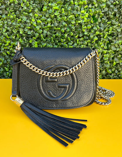 Gucci Soho Chain Flap Crossbody Bag, Black Leather