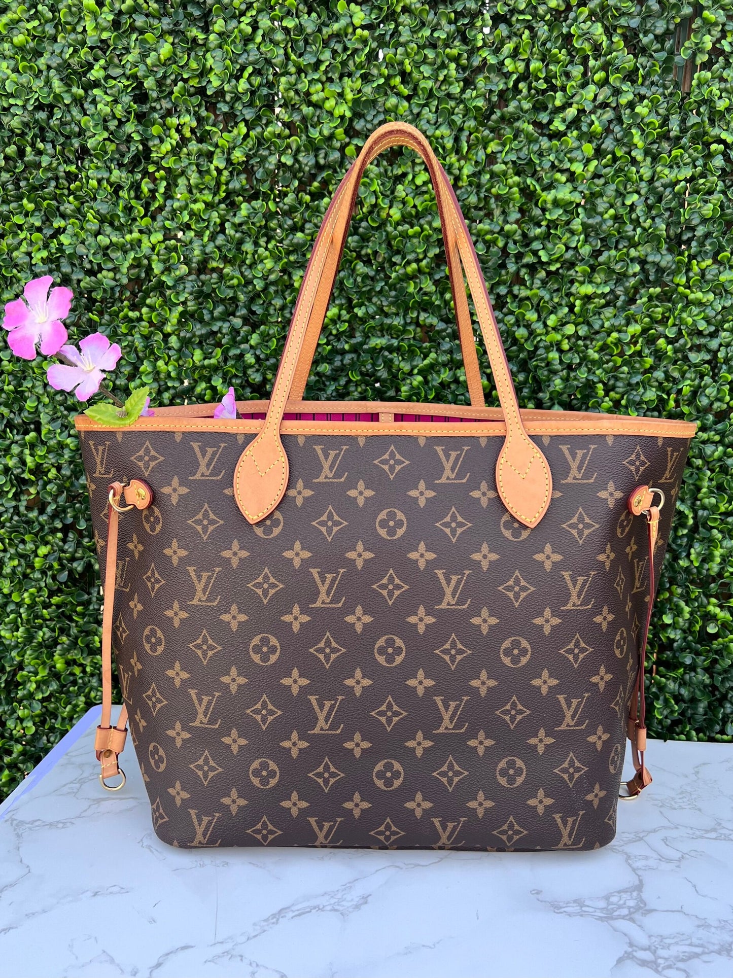 Monogram Canvas Neverfull MM Bag Pivoine