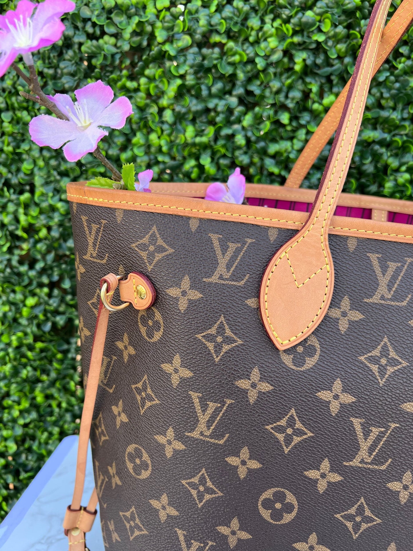 Monogram Canvas Neverfull MM Bag Pivoine