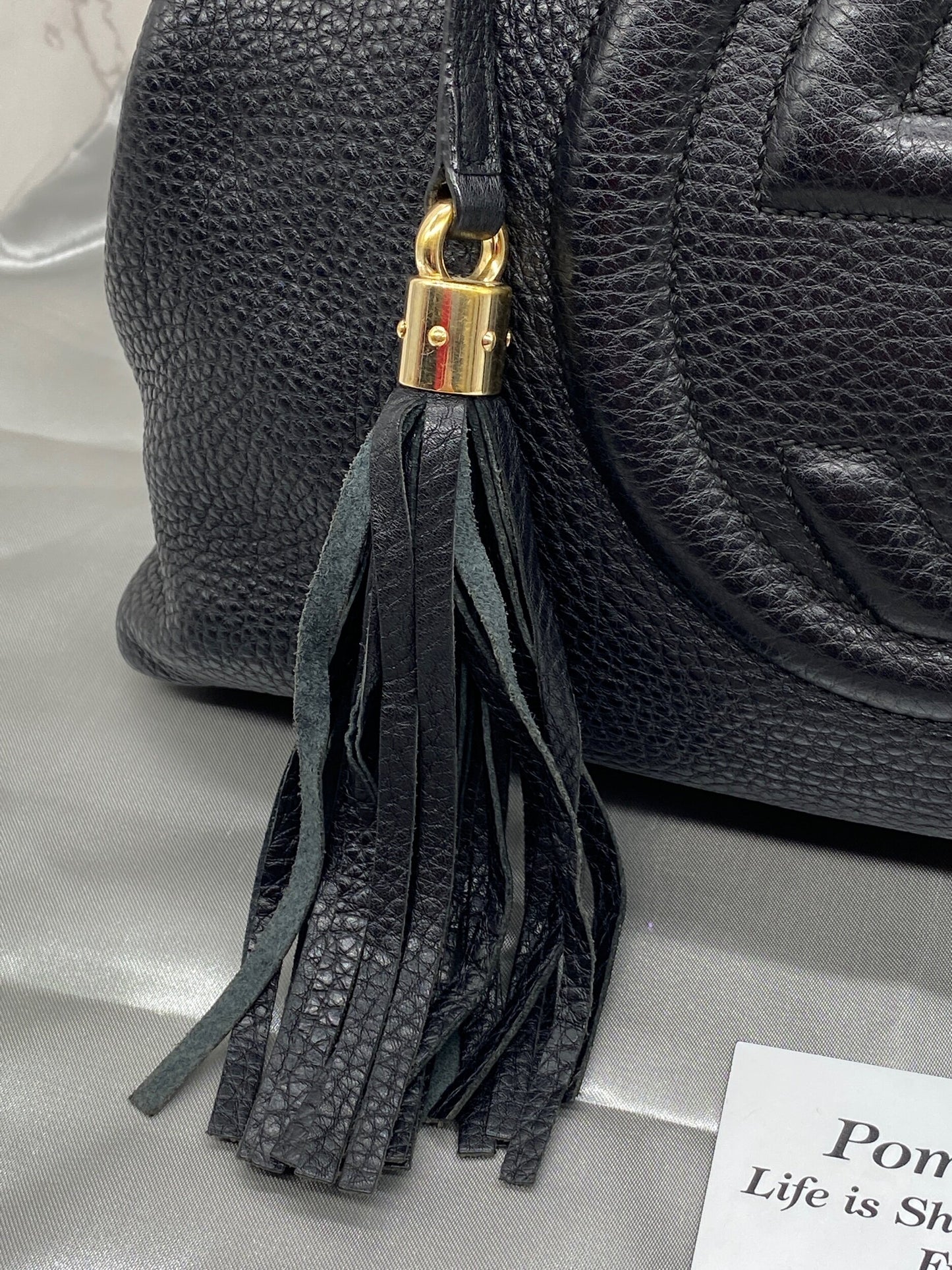 Gucci GG Medium Soho Double Chain Pebbled Leather in Black