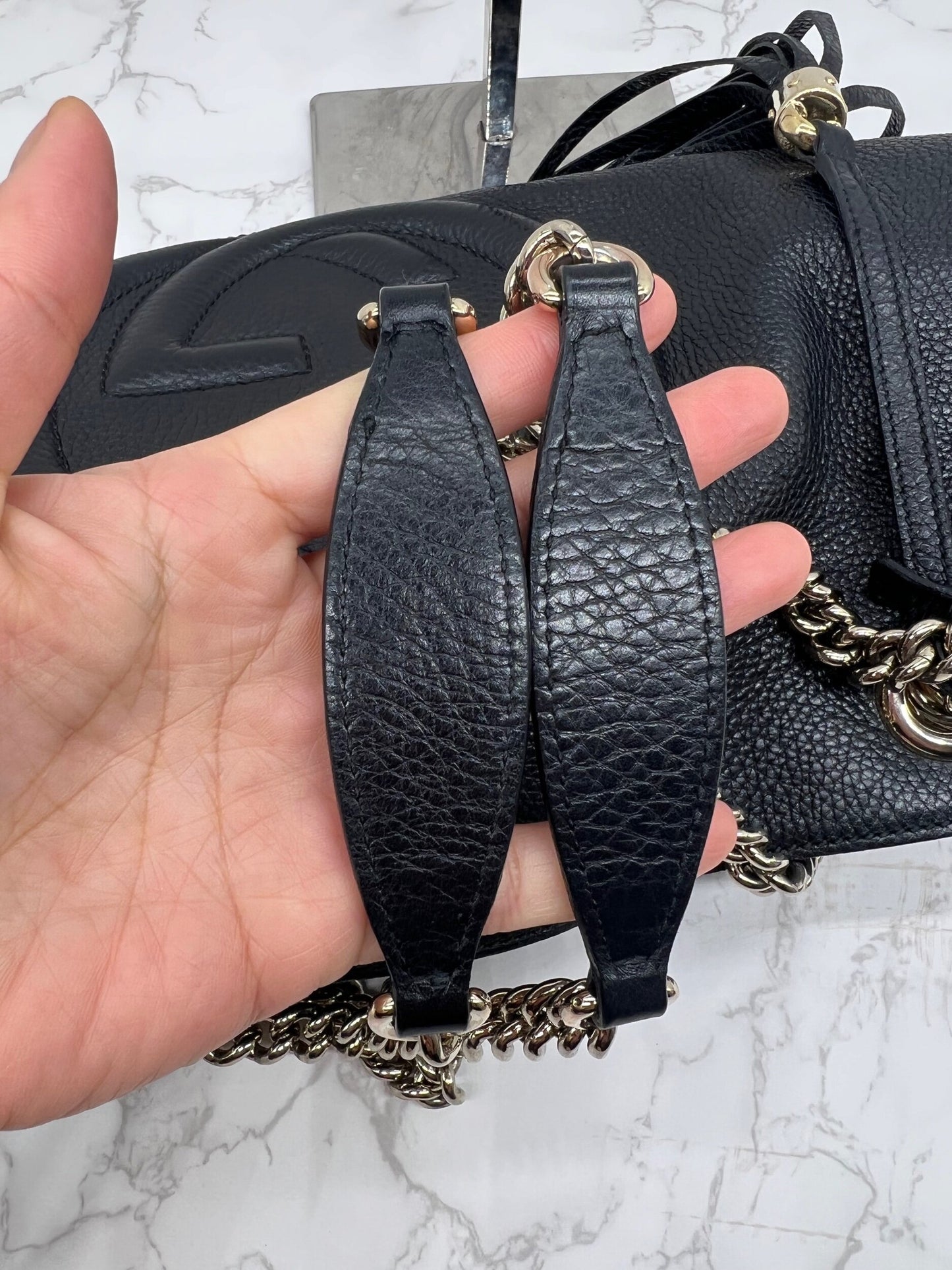 Gucci GG Medium Soho Double Chain Pebbled Leather in Black