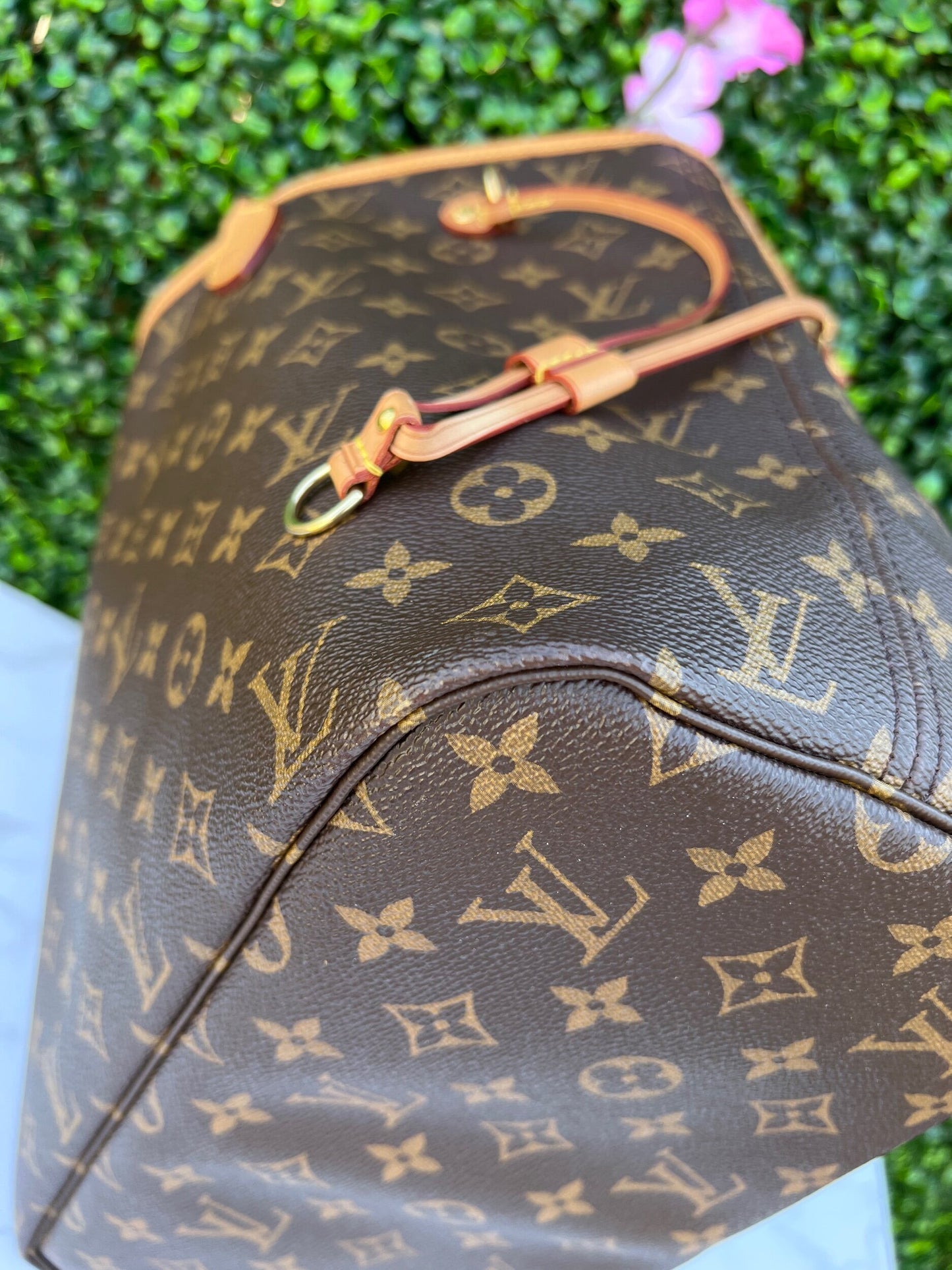 Monogram Canvas Neverfull MM Bag Pivoine