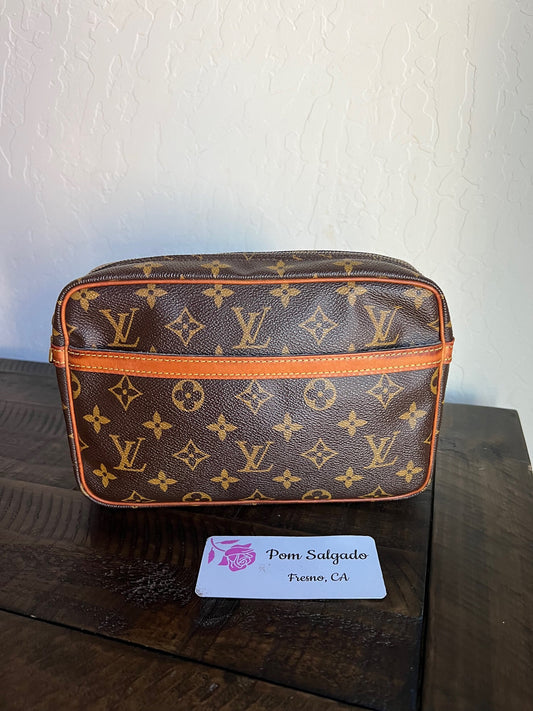 Compiegne 23 Monogram Pochette