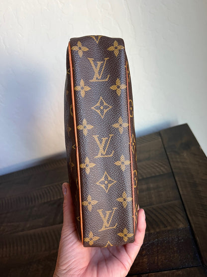 Compiegne 23 Monogram Pochette