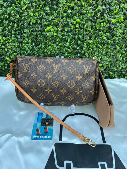 Authentic Preowned LV Pochette Accessories Old Model