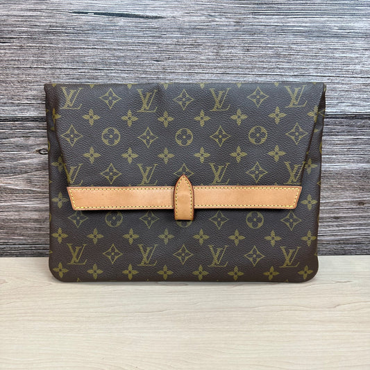 Vintage Pilante Clutch