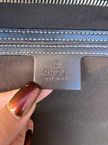 GG Supreme Canvas Messenger Bag