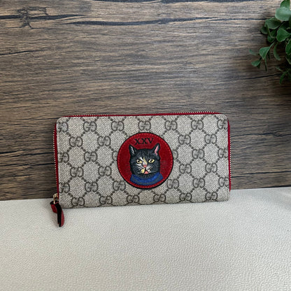 Mystic Cat GG Supreme Zip Around Wallet Beige