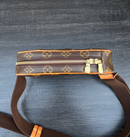 Pochette Gange Monogram Belt Bag