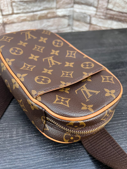 Pochette Gange Monogram Belt Bag