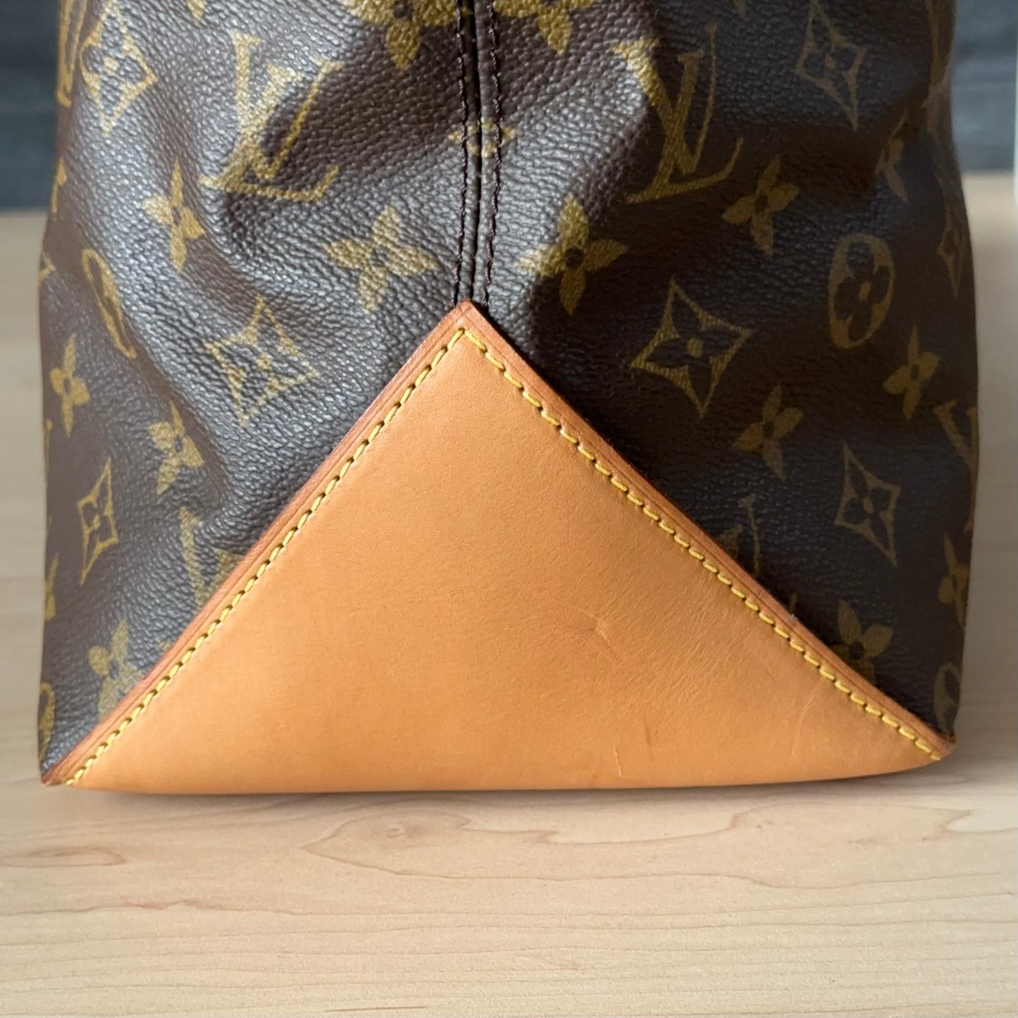 Louis Vuitton Cabas Mezzo Monogram Canvas